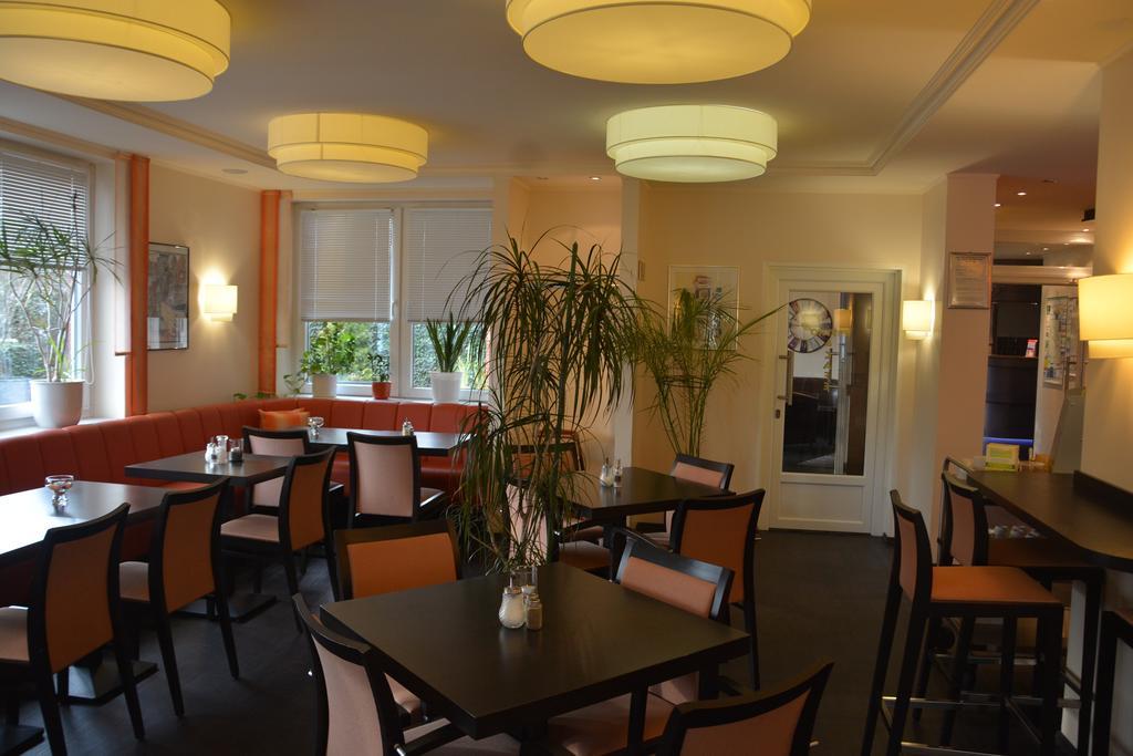 Hotel Oyten Am Markt Екстериор снимка