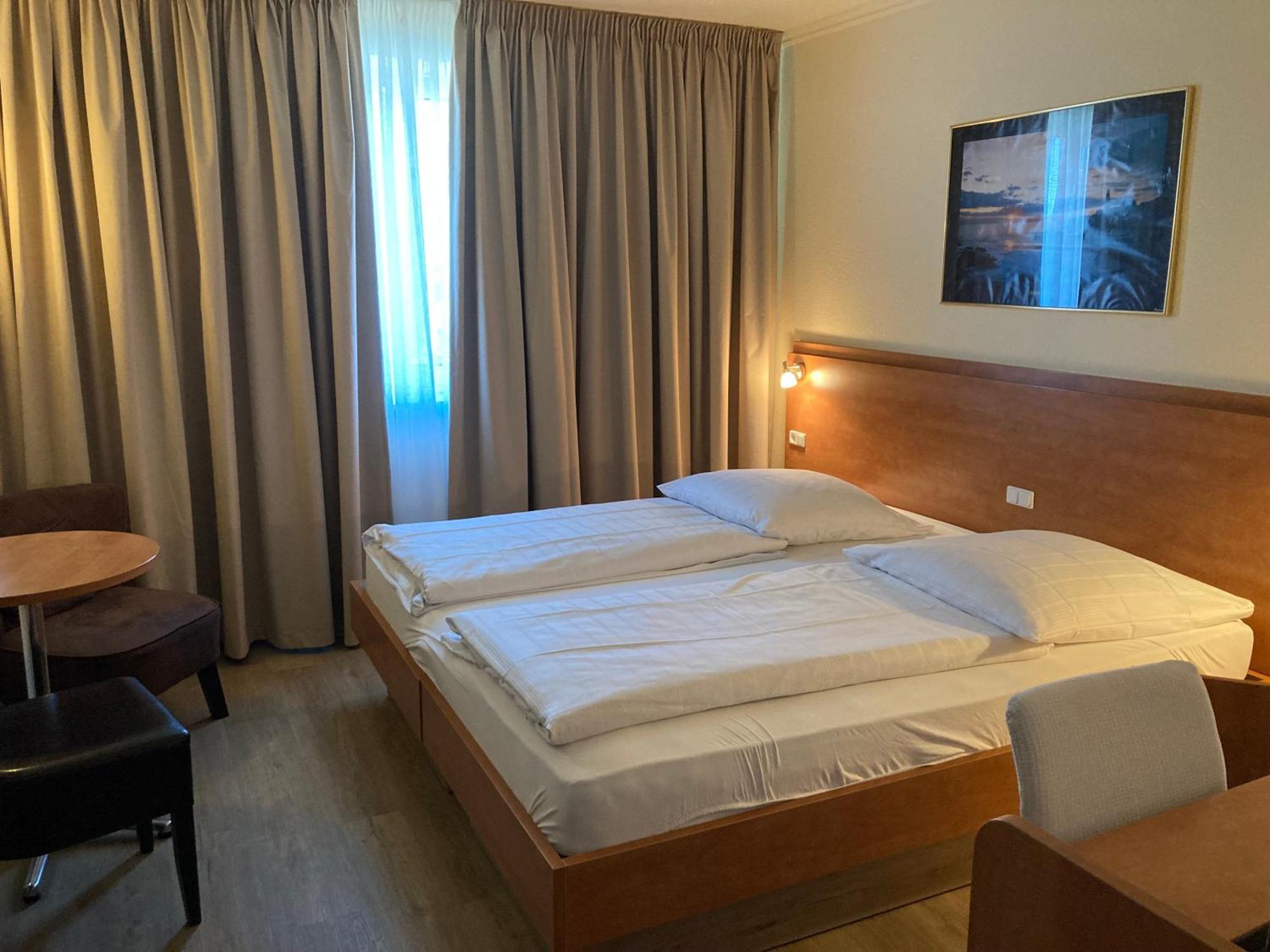 Hotel Oyten Am Markt Екстериор снимка